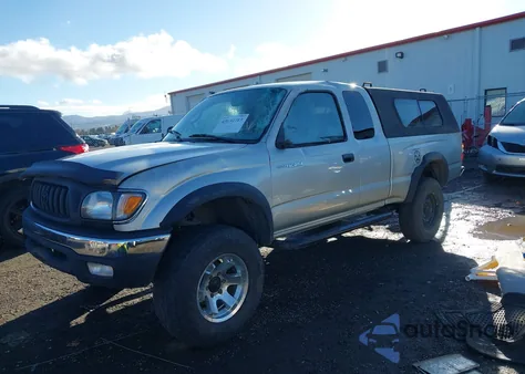 2001 Toyota Tacoma Base V6 из США, поврежденный, VIN 5TEWN72N81Z838467